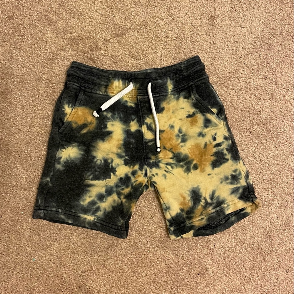 Boys Tucker and Tate Tie Dye Cotton Blend Shorts (4)